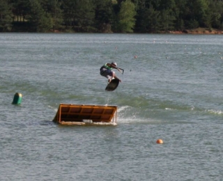 Saltando en la rampa